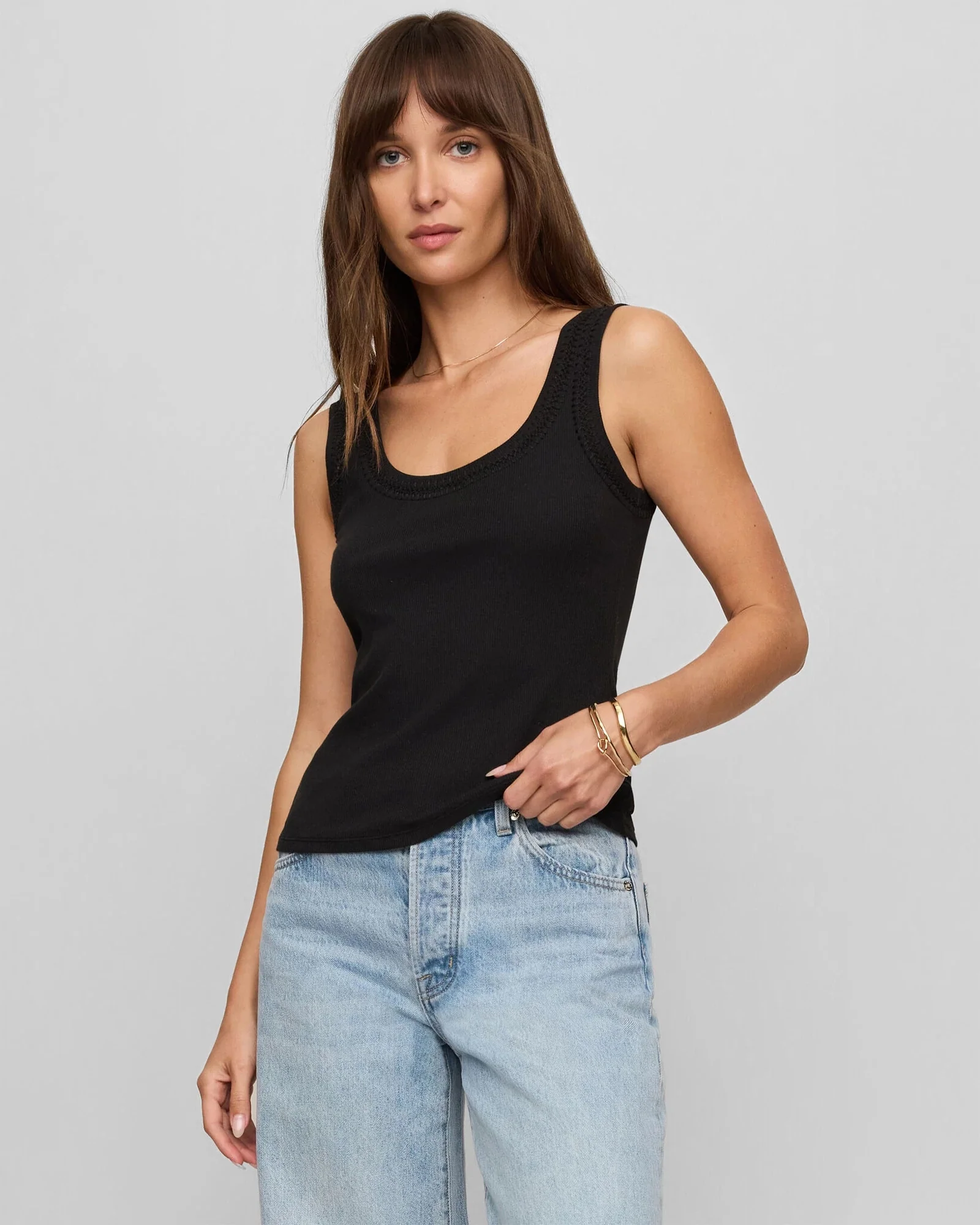 Women's Sleeveless Tops